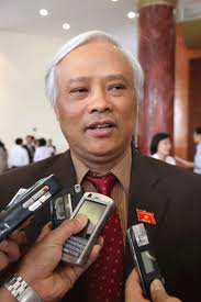 ຮອງປະທານສະພາແຫ່ງຊາດ Uong Chu Luu ຕ້ອນຮັບຄະນະຜູ້ແທນຂັ້ນສູງ ສະພາແຫ່ງຊາດລາວ